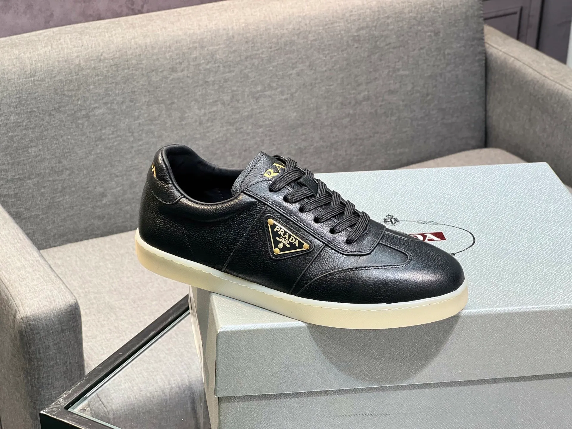 Men's shoes 💰540 [PRADA] Men's shoes are popular in the counter, official website synchronization, 1 high-quality shipment ✔️ Original frosted cowhide + cowhide lining, 1🆚1 replica, original sole, 38-45 (45 customized, non-refundable)